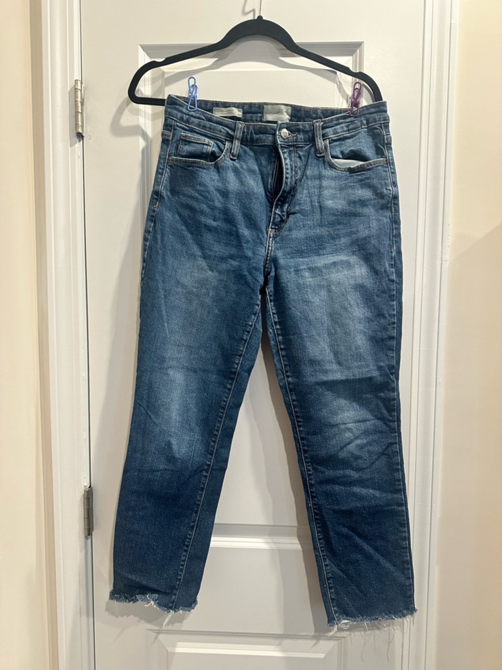 Universal Thread Men’s Medium Blue Straight Jeans